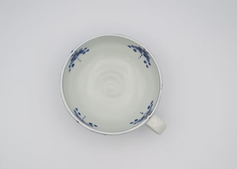 松尾貞一郎　染付け磁器花紋スープカップT-66