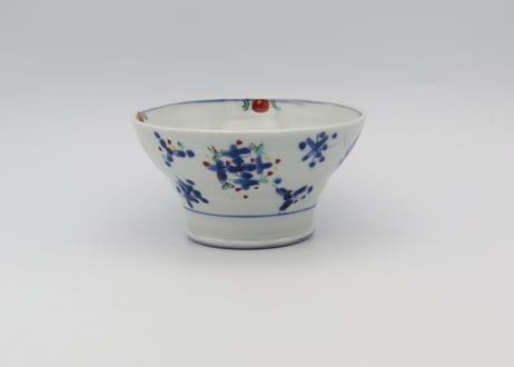 松尾貞一郎　色絵磁器蝶のマグN3