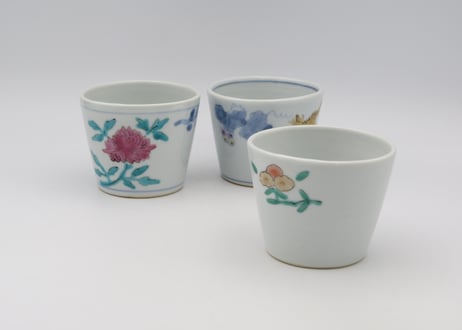 清水なお子　色絵磁器蕎麦ちょく 草花紋