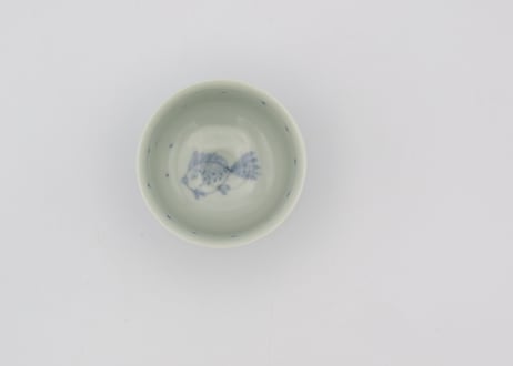 高橋宏彰　染付魚藻紋杯