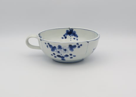 松尾貞一郎　染付け磁器花紋スープカップT-66
