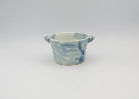 古川桜　色絵磁器シダ紋耳付き小鉢