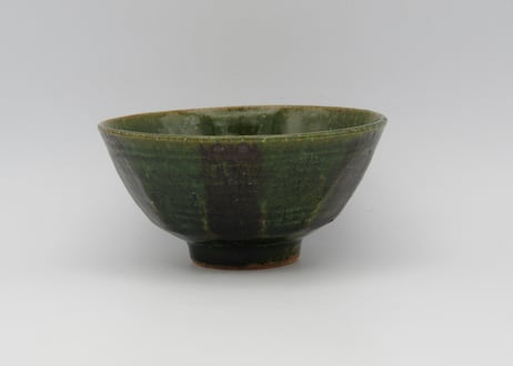 東直人　作　灰釉香炉　第32回伝統工芸陶芸部会展(平成16年度) 東直人 作 灰釉香炉 第32回伝統工芸陶芸部会展(平成16