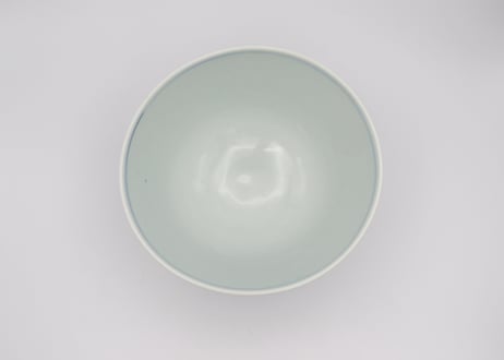 清水なお子　染付鉄絵磁器花唐草面鉢