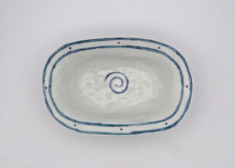 松尾貞一郎　色絵磁器楕円の小鉢T-80