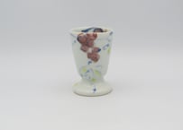 古川桜　色絵磁器ブドウ紋の足付き盃