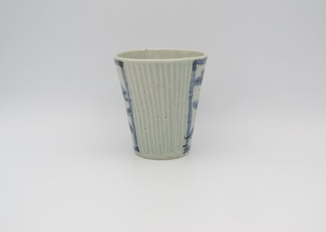 横田翔太郎　染付半磁器しのぎ窓絵小花マグ６