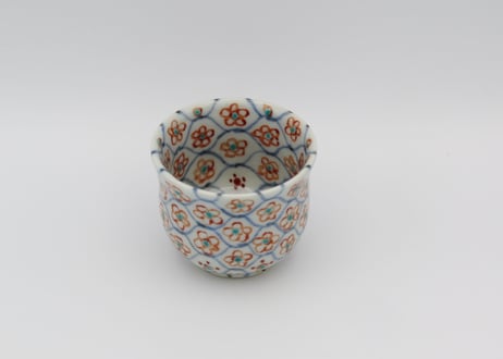 高橋宏彰　色絵磁器網目紋花尽くし杯