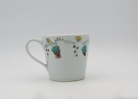 清水なお子　色絵磁器ぶどう紋マグ