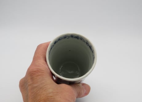 横田翔太郎　染付半磁器すみれビアカップ