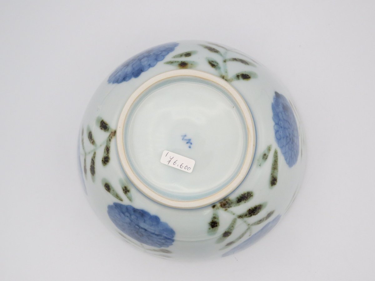 清水なお子 染付鉄絵磁器花唐草面鉢 | 工藝舎 オンラインショップ