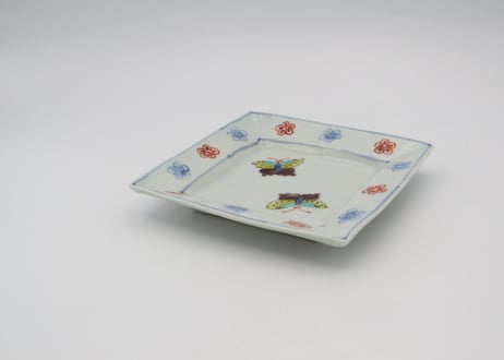 高橋宏彰　色絵磁器花蝶紋角皿