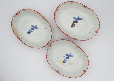 松尾貞一郎　色絵磁器吉字輪花小鉢