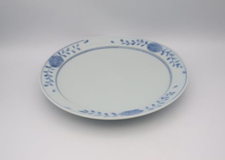 清水なお子　染付磁器花唐草皿