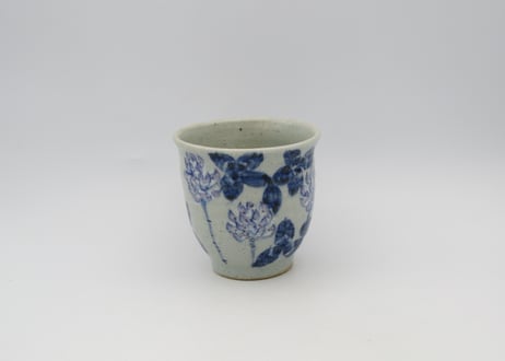 山本博　染付け陶器シロツメクサA