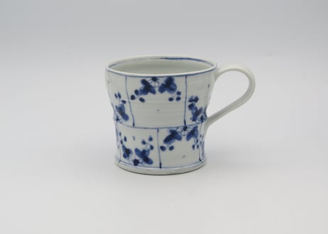 松尾貞一郎　染付磁器花紋マグ15