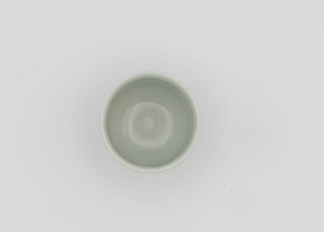 高橋宏彰　色絵磁器赤絵杯1