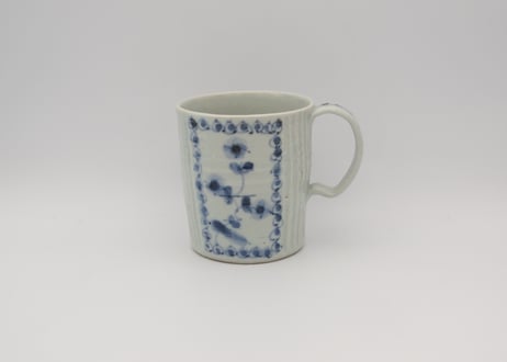 横田翔太郎　染付半磁器しのぎ窓絵スミレマグ９