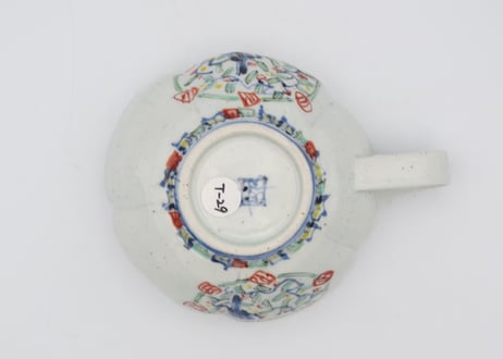 松尾貞一郎　色絵磁器五彩輪花花鳥のマグT-29