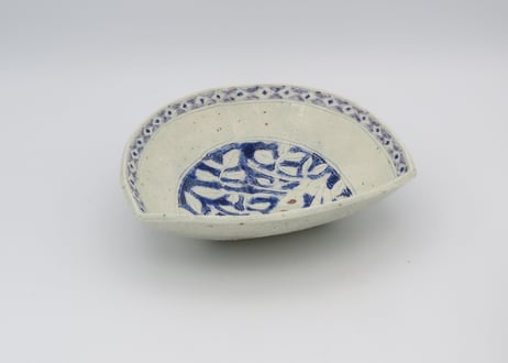 松尾三希子　半磁器色絵ターコイズ三角鉢