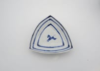 松尾貞一郎　染付磁器馬の三角小皿
