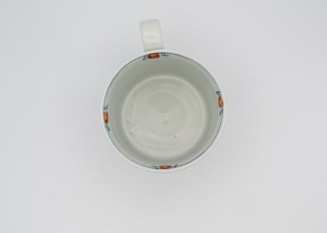 松尾貞一郎　色絵磁器花蝶マグ
