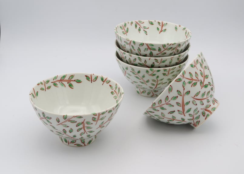 古川桜 色絵磁器木の芽飯碗 | 工藝舎 オンラインショップ