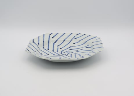 松尾貞一郎　色絵磁器ストライプ八角皿
