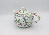 古川章蔵　色絵磁器唐草のポット