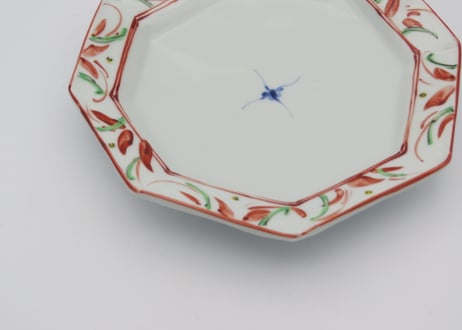 松尾貞一郎　赤絵磁器八角皿