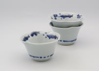 清水なお子　色絵磁器魚紋小鉢