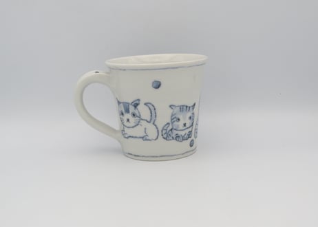 小長谷節子　染付磁器ねこマグ