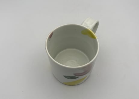 古川桜　色絵磁器オリーブマグ
