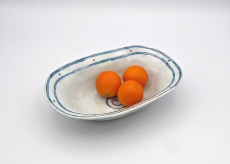松尾貞一郎　色絵磁器楕円の小鉢T-80