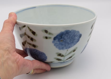 清水なお子　染付鉄絵磁器花唐草面鉢