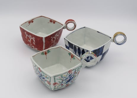 松尾貞一郎　色絵磁器赤絵四方マグ27