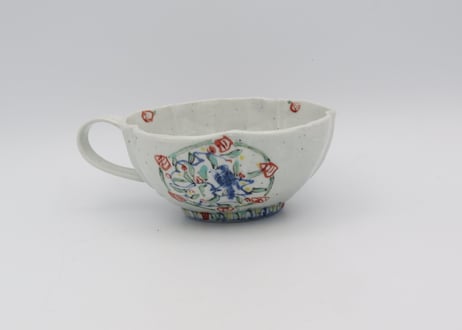 松尾貞一郎　色絵磁器五彩輪花花鳥のマグT-29