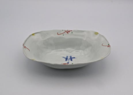 松尾貞一郎　色絵磁器楕円の小鉢T-77