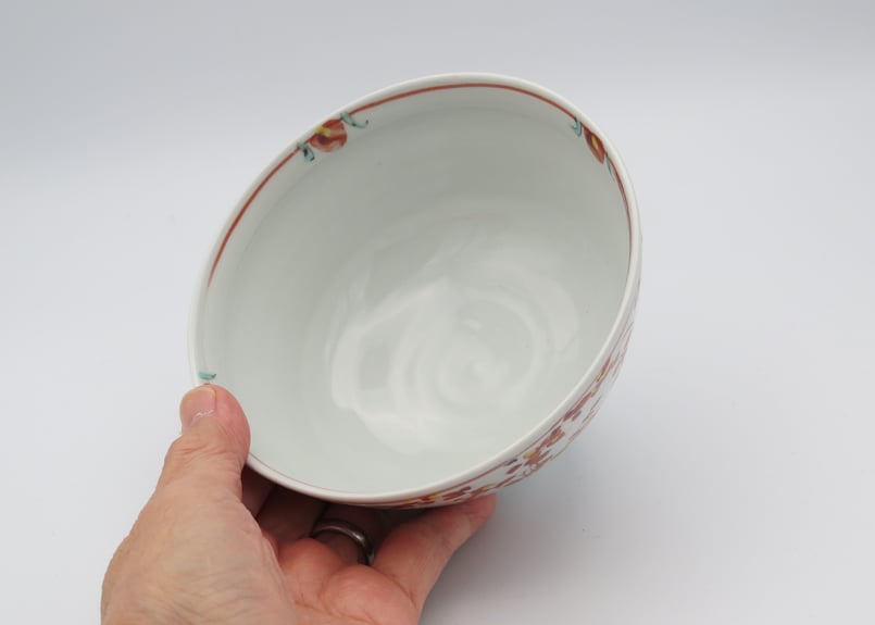 松尾貞一郎 色絵磁器赤絵花唐草中鉢 | 工藝舎 オンラインショップ