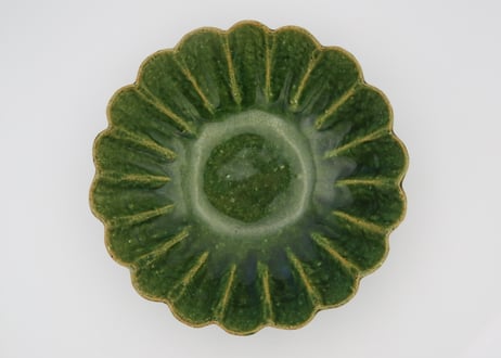 東直人　織部の輪花鉢