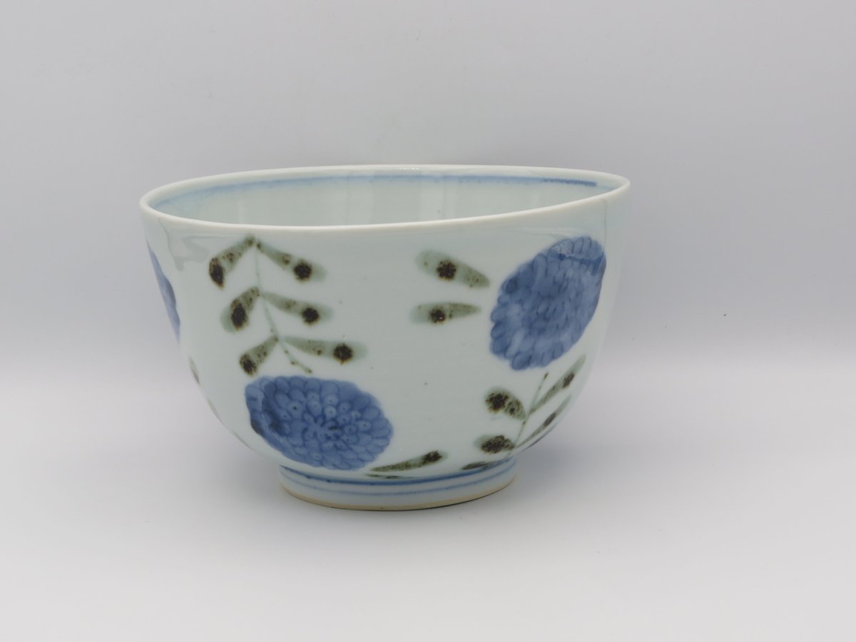 清水なお子 染付鉄絵磁器花唐草面鉢 | 工藝舎 オンラインショップ