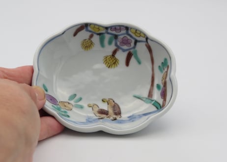 清水なお子　色絵磁器アワウズラ紋楕円輪花小鉢