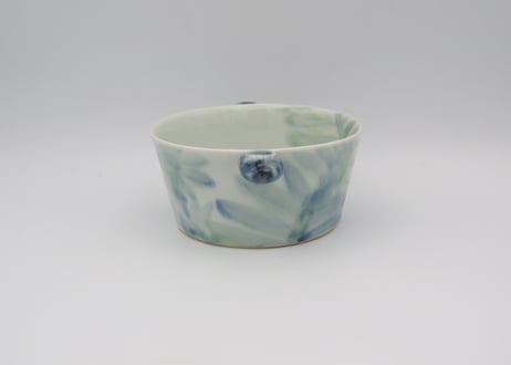 古川桜　色絵磁器シダ紋耳付き小鉢