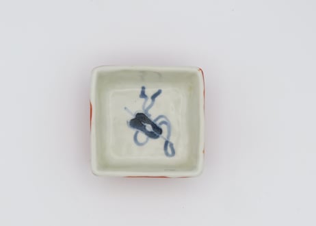 中尾郁夫　赤絵磁器角小鉢