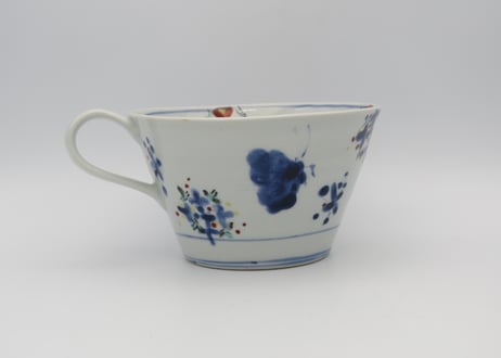 松尾貞一郎　色絵磁器花と蝶スープカップ8