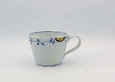 清水なおこ　色絵磁器花紋紫の花マグ