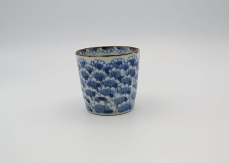髙橋宏彰　色絵磁器牡丹紋湯飲み