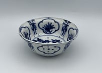 松尾貞一郎　染付磁器芙蓉手中鉢