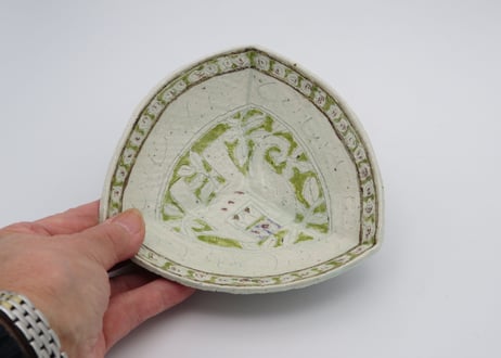 松尾三希子　半磁器色絵緑三角小鉢