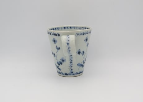 横田翔太郎　染付半磁器すみれマグ１